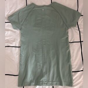 Lululemon Mint Green Top